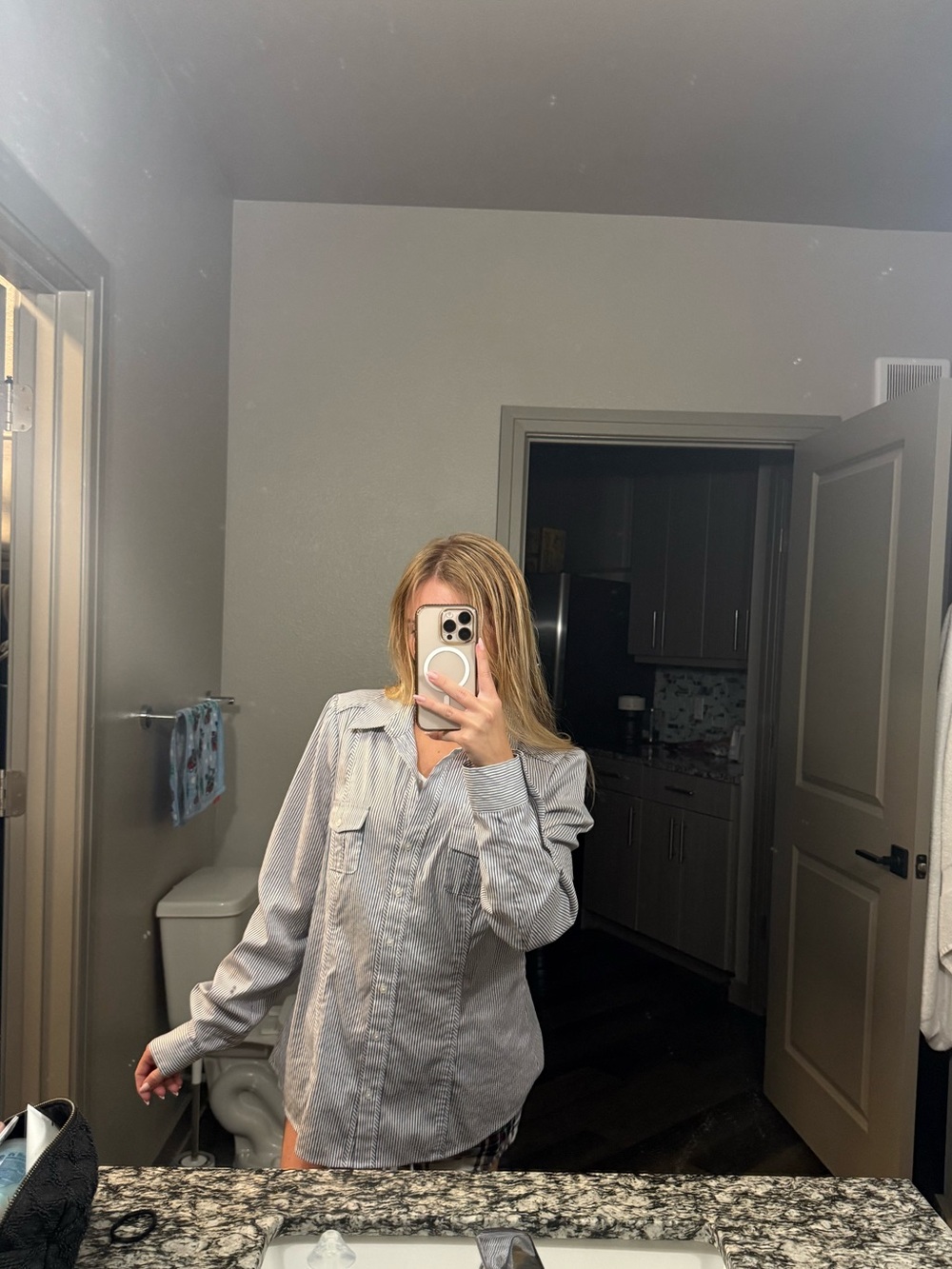 White House Black Market Women’s Button Down